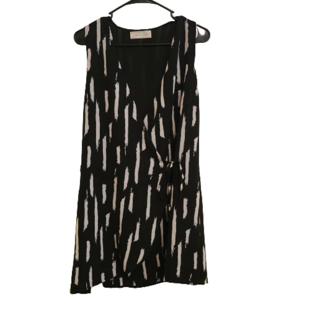 Cloth & Crown Sleeveless Wrap Top - Picture 1 of 3